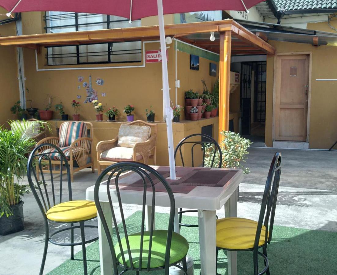 Alquimia Hostal Quito Exteriör bild